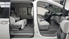 2022 Hyundai Staria Lounge 7-Seater — фото 12