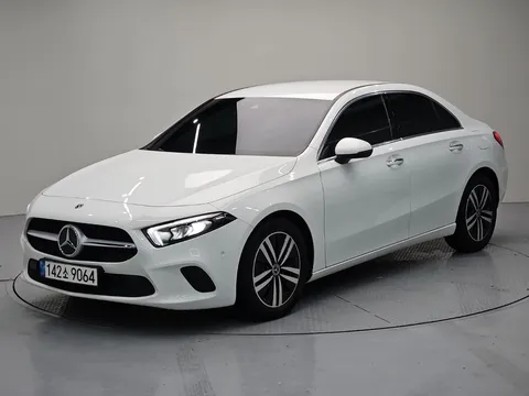 2022 Mercedes-Benz A-Class A200d Sedan