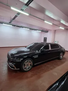 2023 Genesis G90 Gasoline 3.5 Turbo e-S/C AWD LWB — фото 19