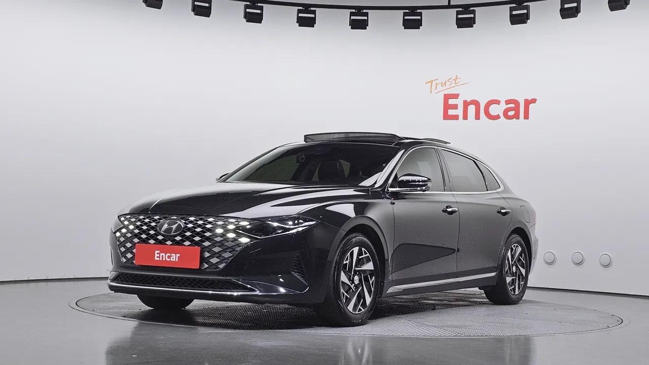 2022 Hyundai Grandeur Le Blanc