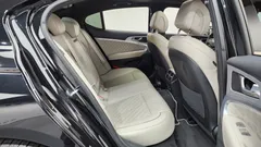 2023 Genesis G70 Gasoline 2.0T 2WD — фото 11