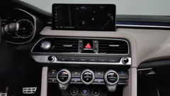 2023 Genesis G70 Gasoline 2.0T 2WD — фото 13