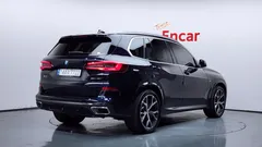 2023 BMW X5 xDrive 40i M Sport — фото 2