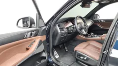 2023 BMW X5 xDrive 40i M Sport — фото 10