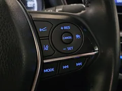 2023 Toyota Camry 2.5 XLE Hybrid, чёрный — фото 18