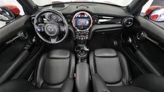 2022 Mini Cooper Convertible Classic Launch Pack, красный — фото 7