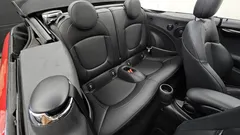 2022 Mini Cooper Convertible Classic Launch Pack, красный — фото 12