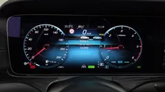 2023 Mercedes-Benz E-Class E220d 4MATIC AMG Line — фото 8