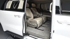 2023 Kia Carnival Gasoline 7-Seater Hi-Limousine — фото 12