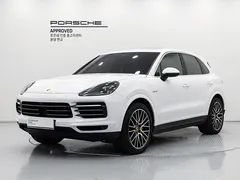 2023 Porsche Cayenne 3.0 E-Hybrid — фото 11