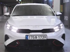 2022 Kia K3 1.6, белый — фото 2