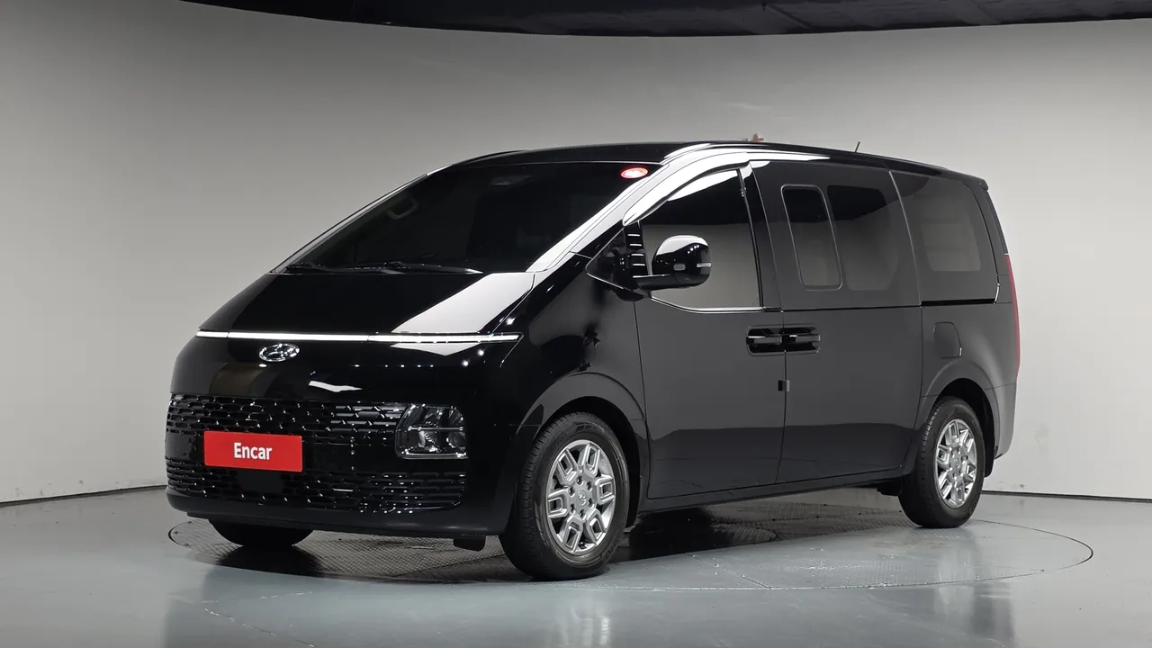 2023 Hyundai Staria L3.5 Cargo 5-Seater