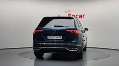 2022 Volkswagen Tiguan 2.0 TDI Premium — фото 4