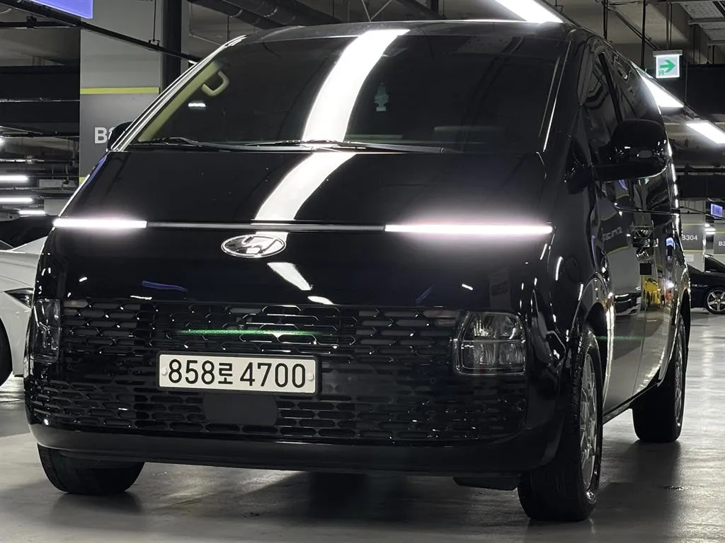 2023 Hyundai Staria L3.5 Cargo 3-Seater