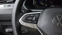 2022 Volkswagen Tiguan 2.0 TDI Premium — фото 15
