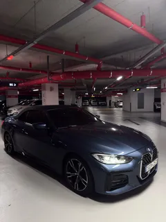2021 BMW 4-Series 420i M Sport Convertible, синий — фото 4
