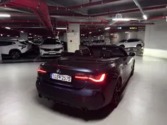 2021 BMW 4-Series 420i M Sport Convertible, синий — фото 13
