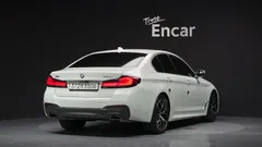 2022 BMW 5-Series 530i xDrive M Sport Package — фото 2