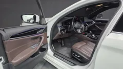 2022 BMW 5-Series 530i xDrive M Sport Package — фото 10