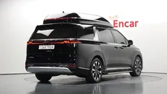 2023 Kia Carnival Gasoline 7-Seater Hi-Limousine — фото 2