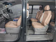 2023 Hyundai Staria Lounge 9-Seater — фото 16
