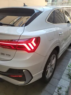 2022 Audi Q3 35 TDI Premium Sportback, белый — фото 4