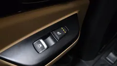 2023 Kia Carnival Gasoline 9-Seater Prestige — фото 17