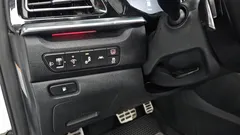 2022 Kia Niro 1.6 HEV, белый — фото 16