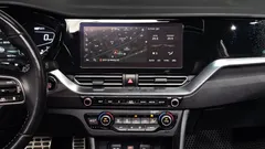 2022 Kia Niro 1.6 HEV, белый — фото 19