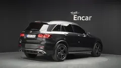 2022 Mercedes-Benz GLC-Class GLC300 4MATIC — фото 2