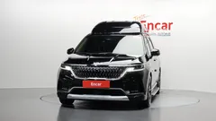 2023 Kia Carnival Diesel 9-Seater Hi-Limousine — фото 3