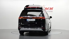 2023 Kia Carnival Diesel 9-Seater Hi-Limousine — фото 4