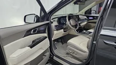 2023 Kia Carnival Diesel 9-Seater Hi-Limousine — фото 10
