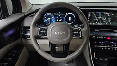 2023 Kia Carnival Diesel 9-Seater Hi-Limousine — фото 13