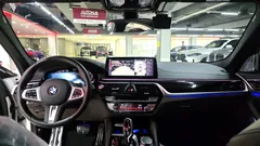 2023 BMW 5-Series M550i xDrive — фото 14