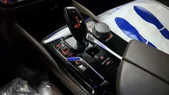 2023 BMW 5-Series M550i xDrive — фото 18