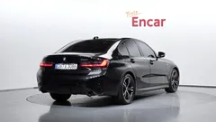 2023 BMW 3-Series 320i M Sport — фото 2