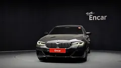 2023 BMW 5-Series 523d M Sport — фото 3