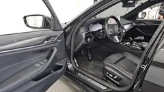2023 BMW 5-Series 523d M Sport — фото 10