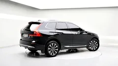 2023 Volvo XC60 B5 Ultimate Bright — фото 4