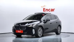 2024 BMW 2-Series 220i Luxury, чёрный — фото 1