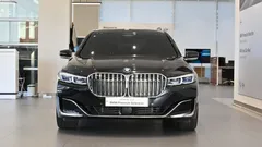 2022 BMW 7-Series 745Le iPerformance Design Pure Excellence — фото 3