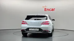 2023 Genesis G70 Gasoline 2.0T 2WD, белый — фото 4