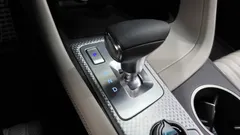 2023 Genesis G70 Gasoline 2.0T 2WD, белый — фото 9
