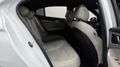 2023 Genesis G70 Gasoline 2.0T 2WD, белый — фото 15