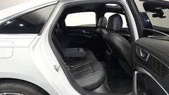 2023 Audi A6 45 TFSI Quattro Premium — фото 11