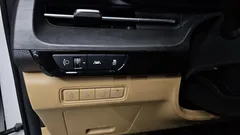 2023 Kia Carnival Diesel 9-Seater Noblesse — фото 16