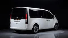 2023 Hyundai Staria Tourer 11-Seater — фото 2