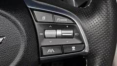 2023 Genesis G70 Gasoline 2.0T 4WD — фото 18
