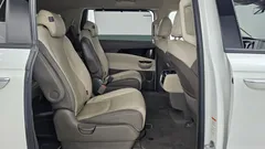 2023 Kia Carnival Diesel 9-Seater Noblesse — фото 12